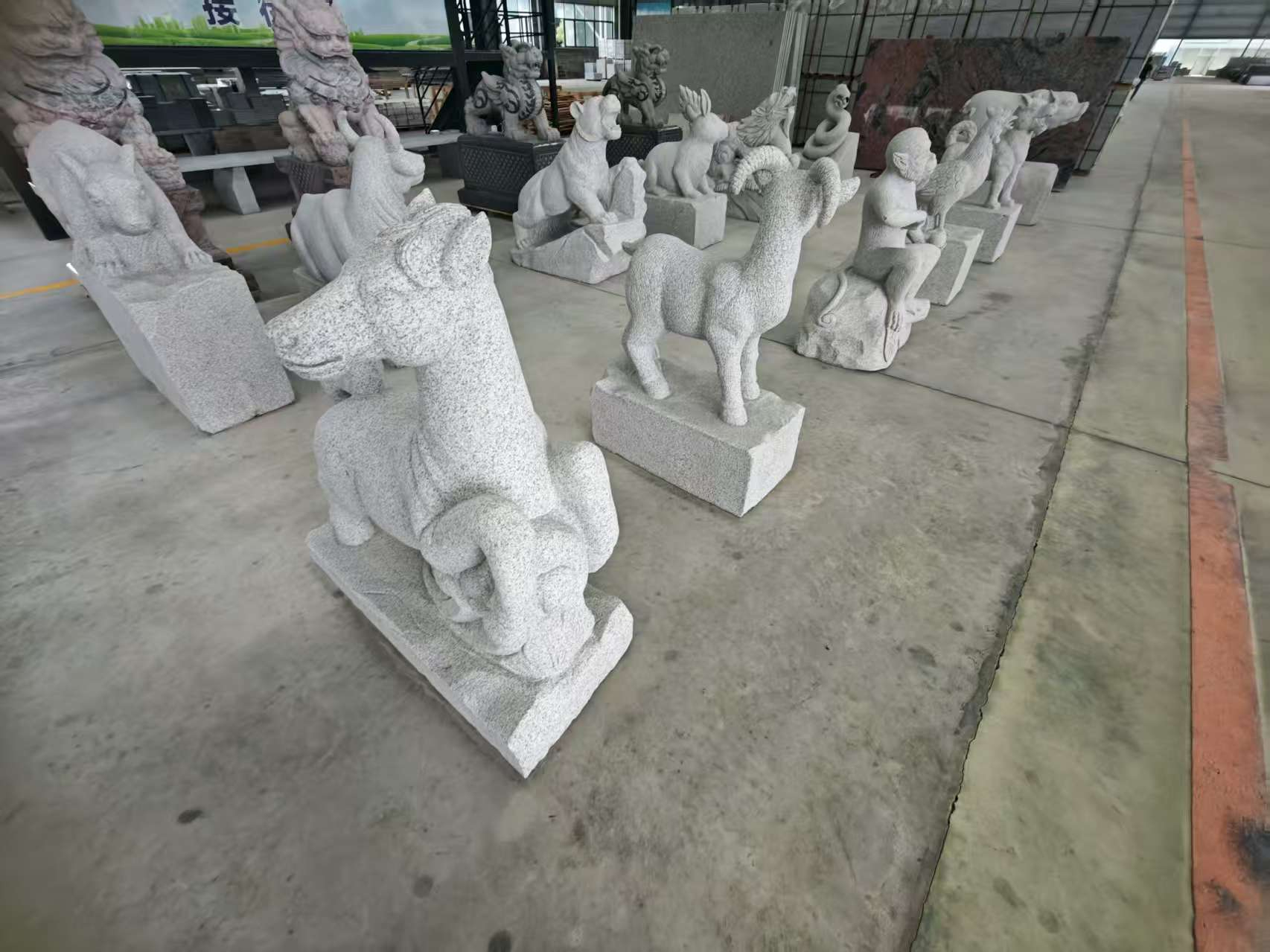 钦州芝麻白雕刻 十二生肖 异形雕刻