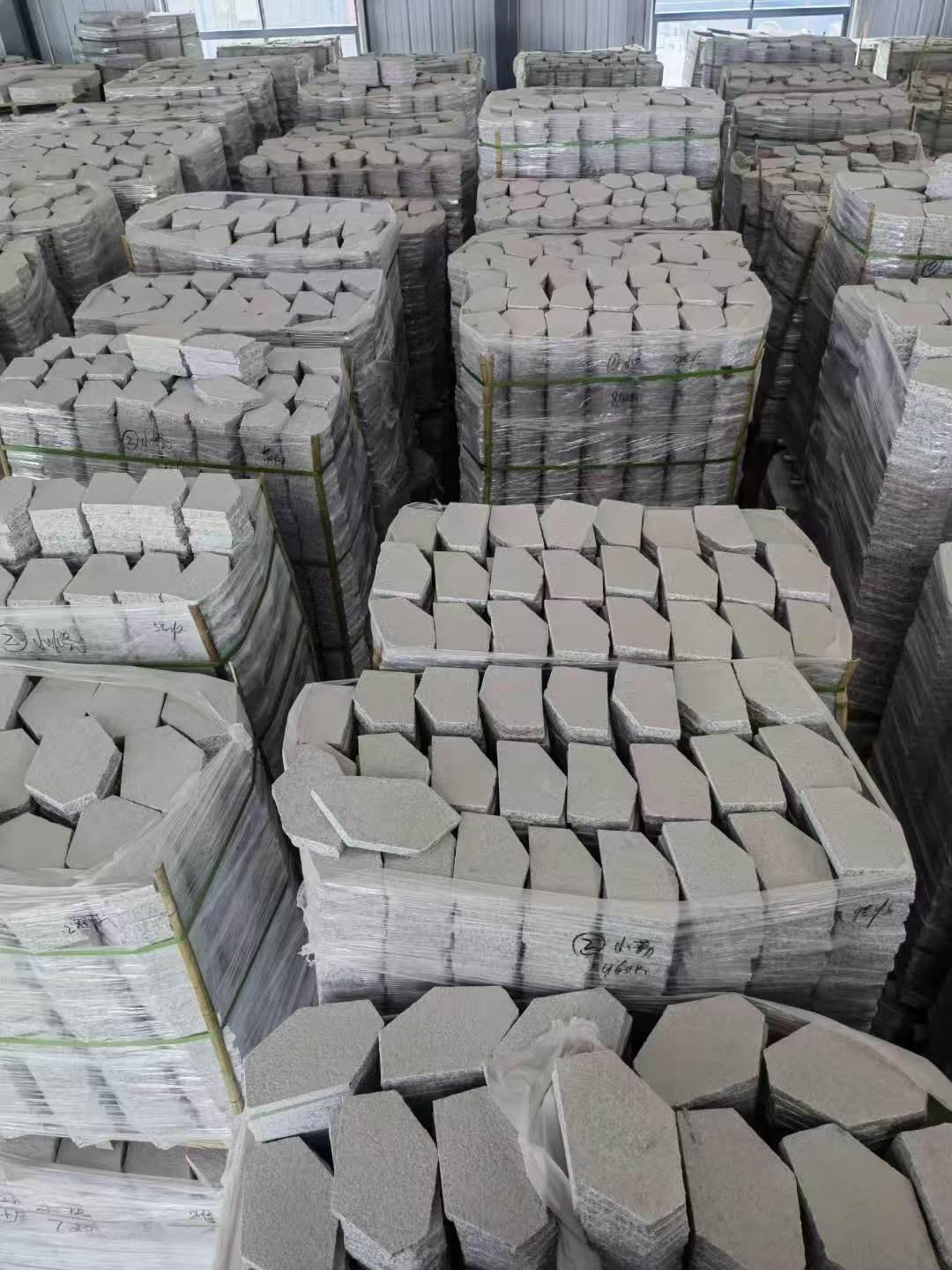 钦州芝麻白石材冰裂纹，碎拼。